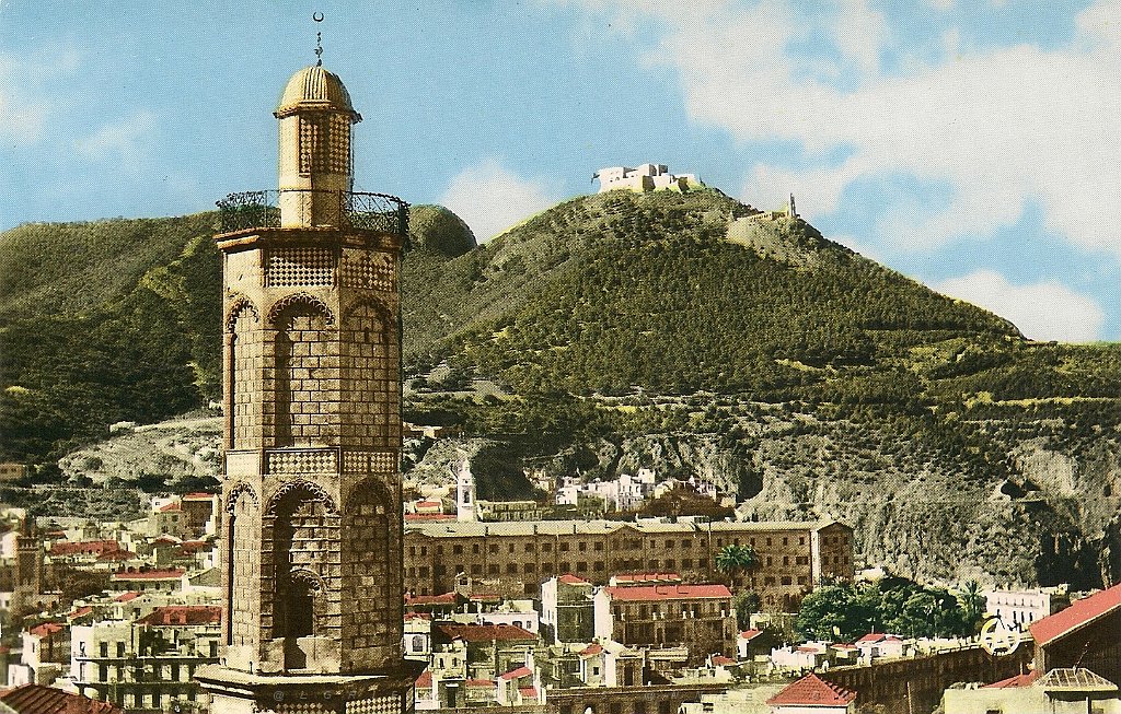 168-Minaret et Vieille Ville.JPG